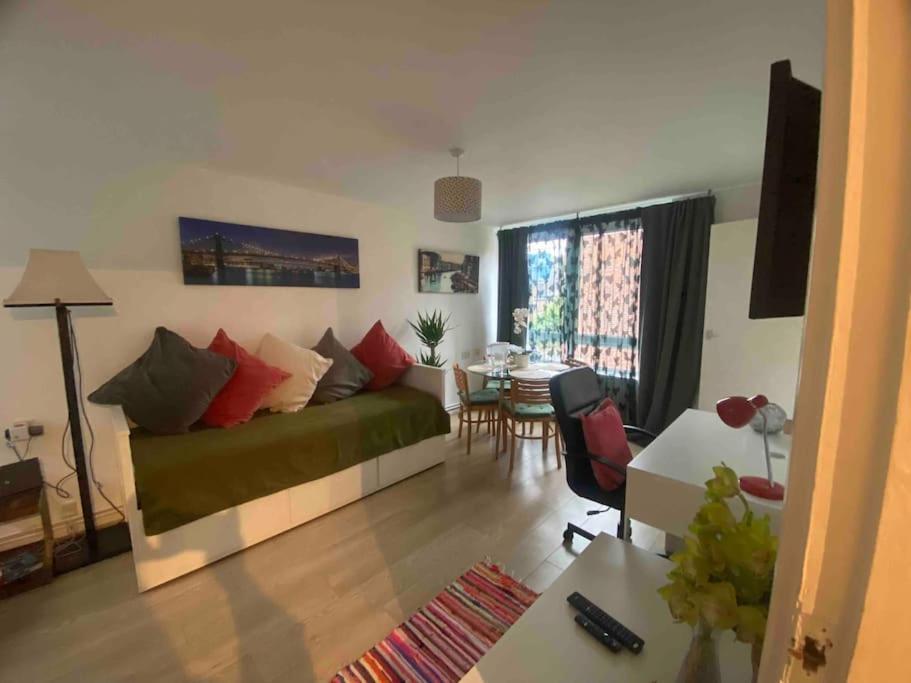 Apt 2/4People Archway/Holloway Londra Exterior foto
